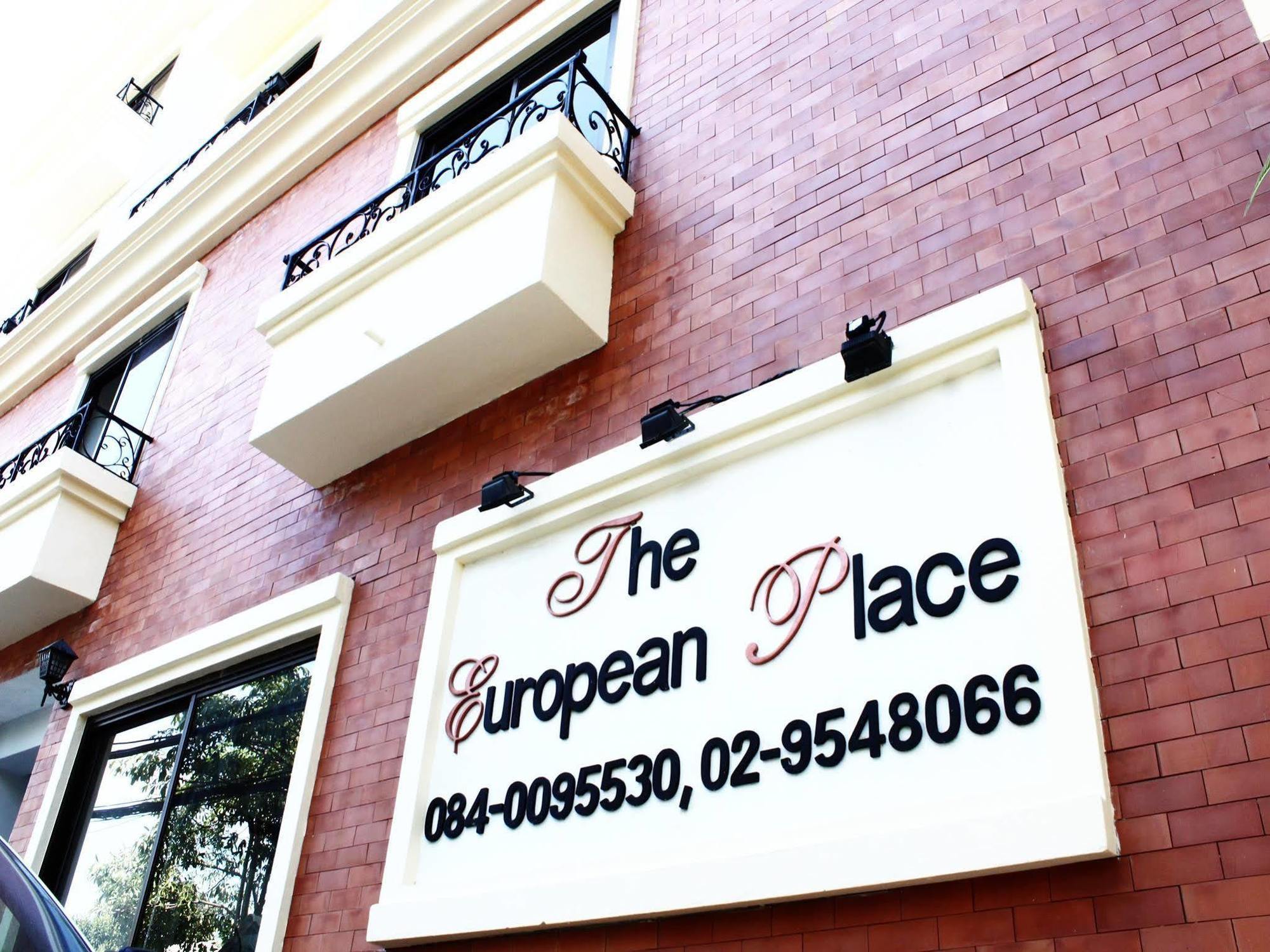 The European Place Банкок Екстериор снимка
